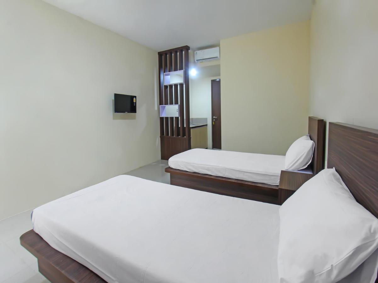 Oyo 92237 Dj Home Mataram Exterior photo